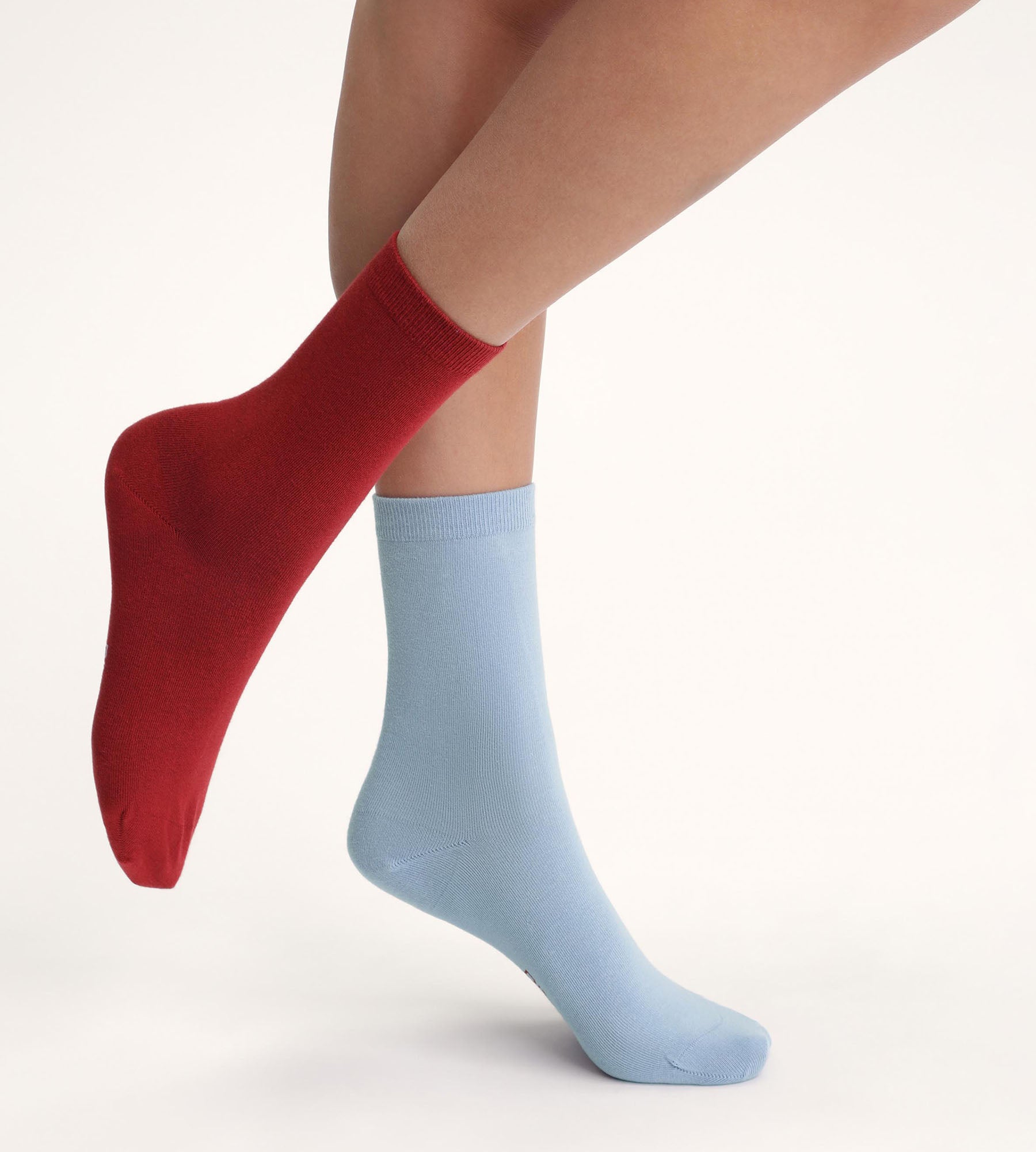 DIM Pacco da 2 paia di calze da donna rosso blu in cotone