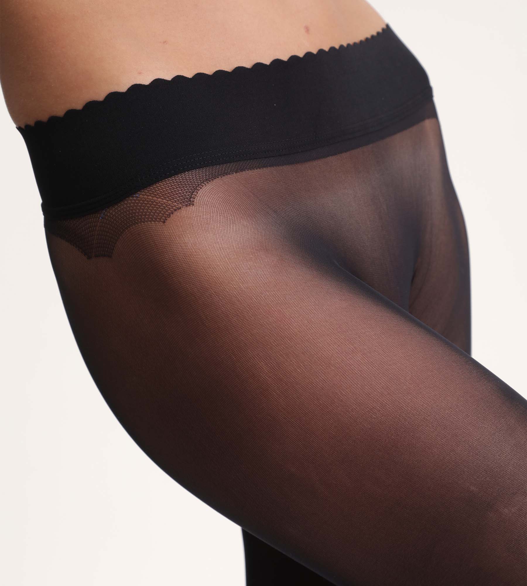 DIM Body Touch 30D collant semi-opaco nude feel