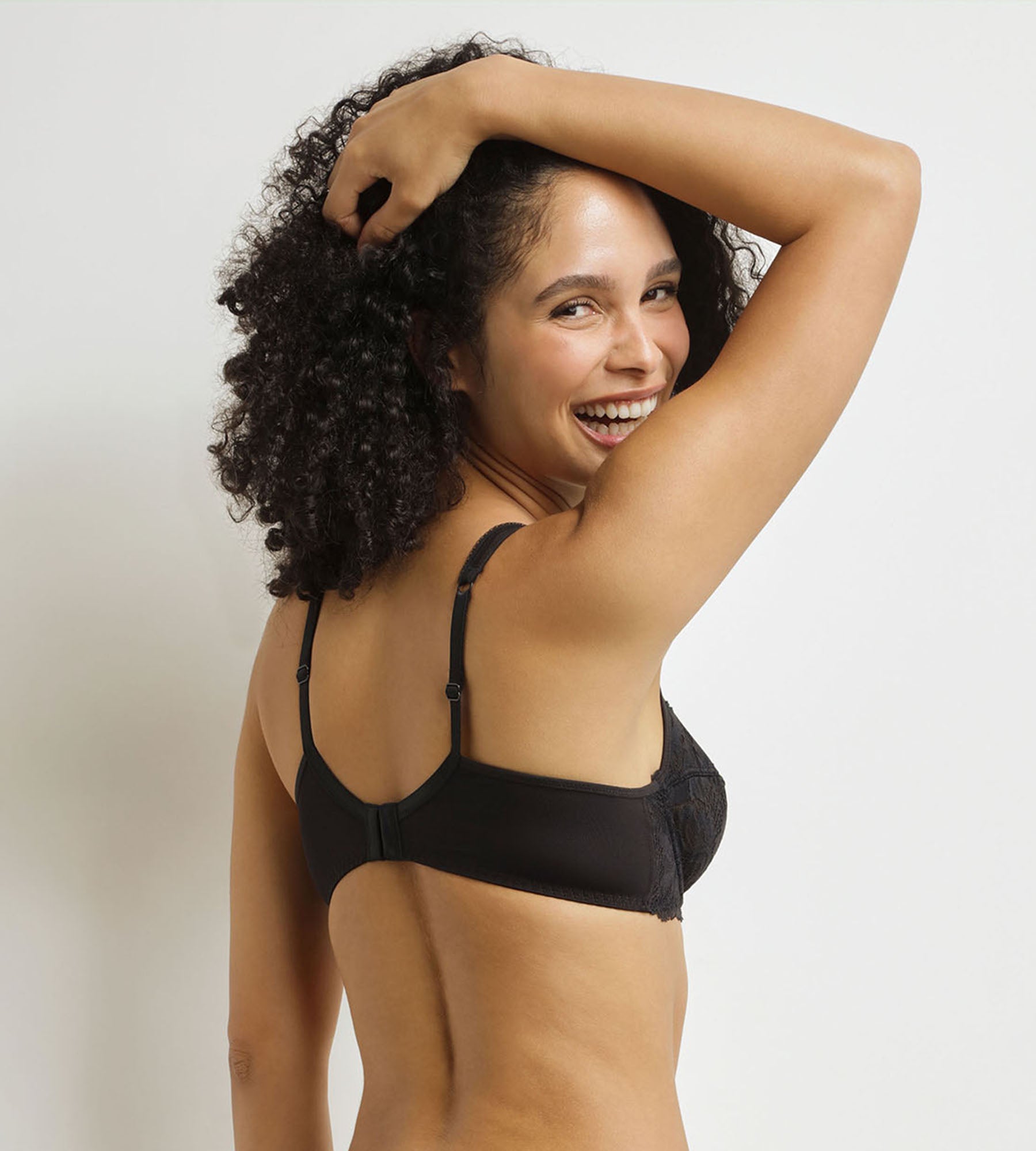 DIM Reggiseno push-up Essentiel nero in pizzo Generous
