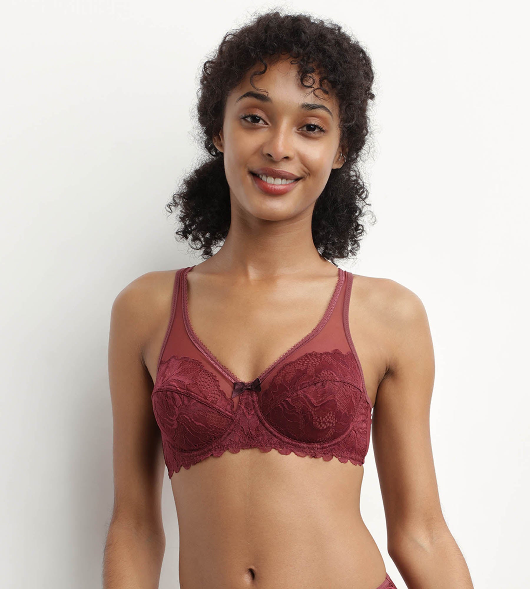 DIM Reggiseno a incastro in pizzo rubino scuro Generous Essentiel