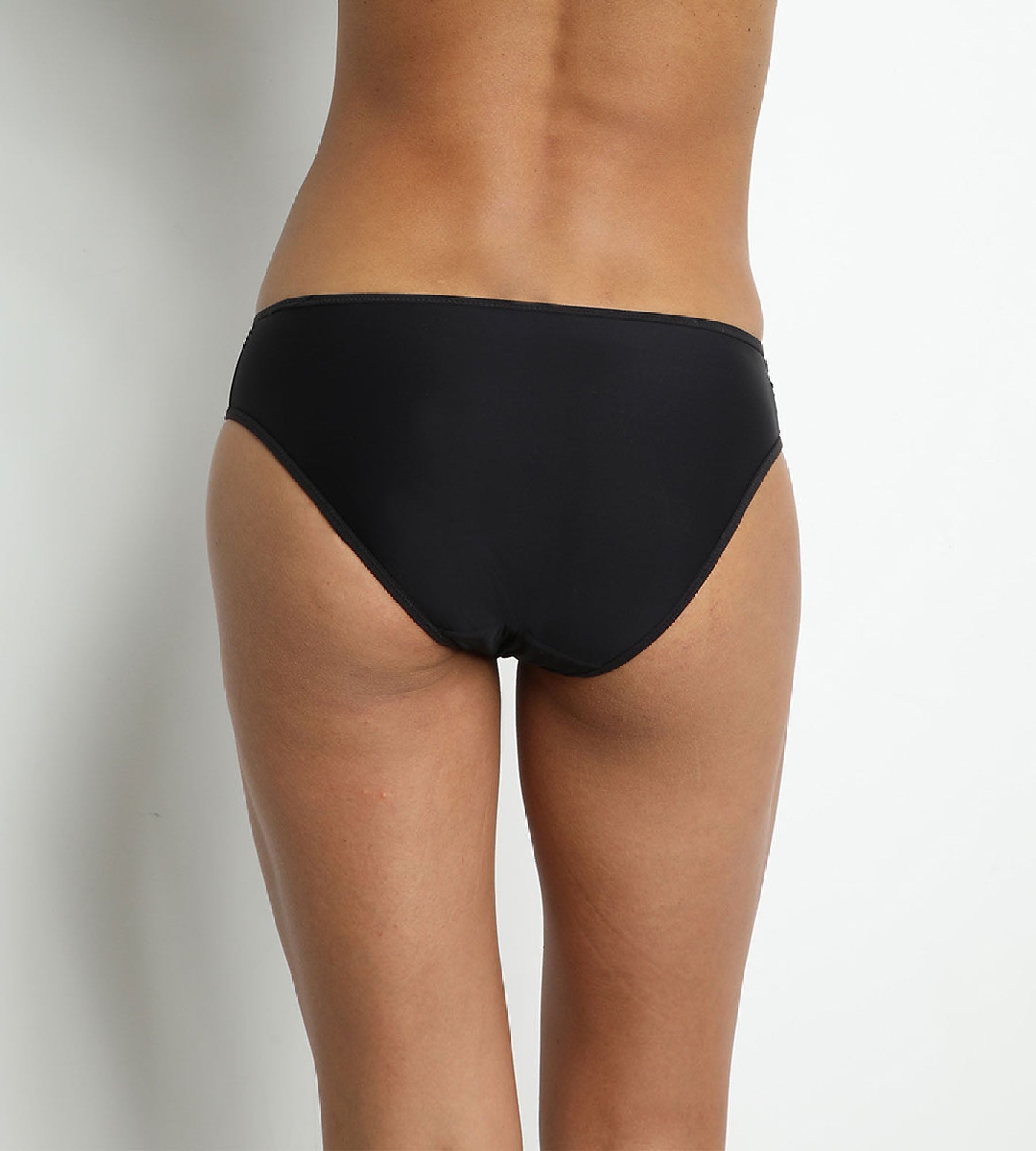 DIM Slip nero in microfibra Generous Broderie