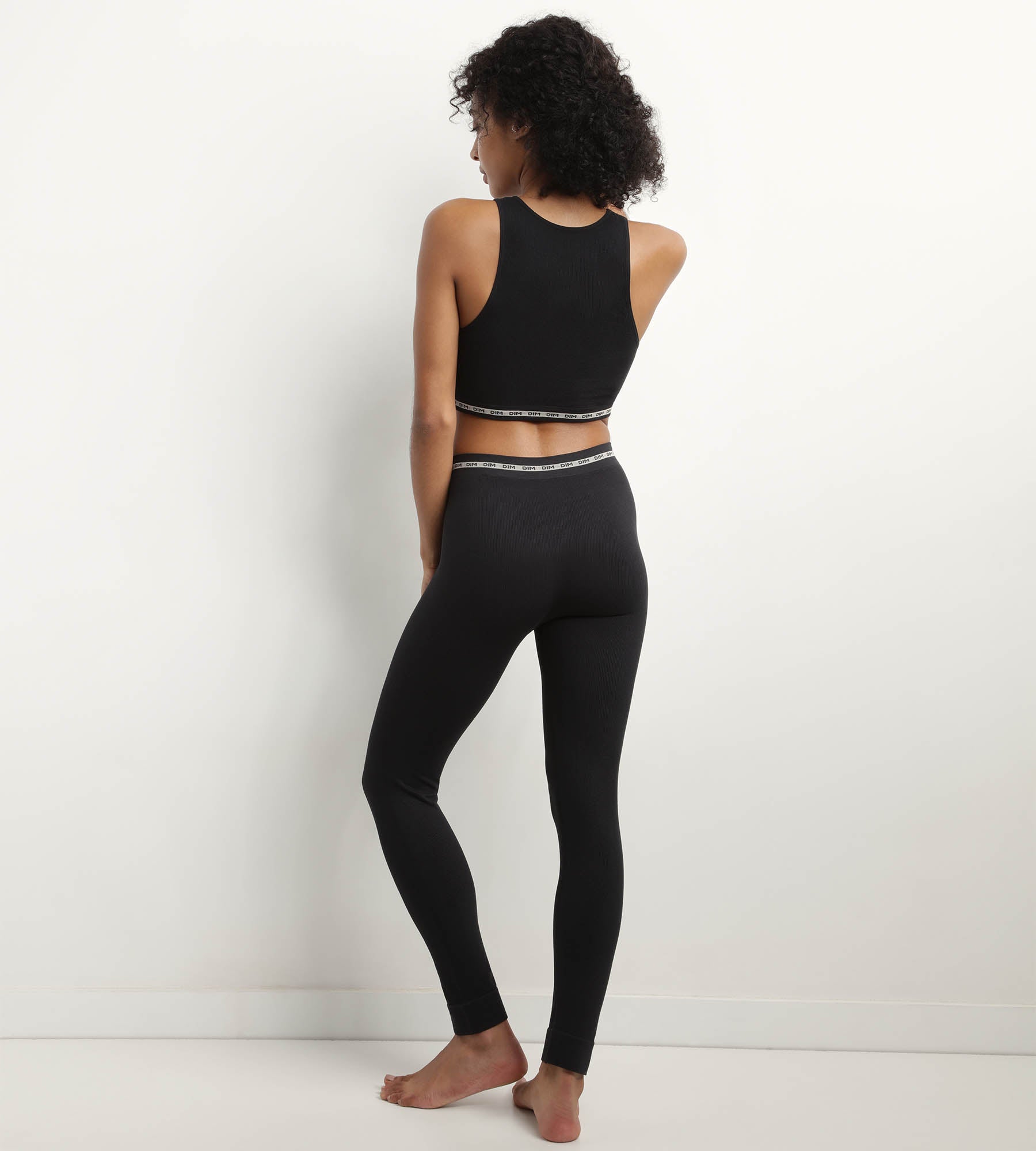 DIM Crop top nero in modal di poliammide a coste senza cuciture di DIM Icons