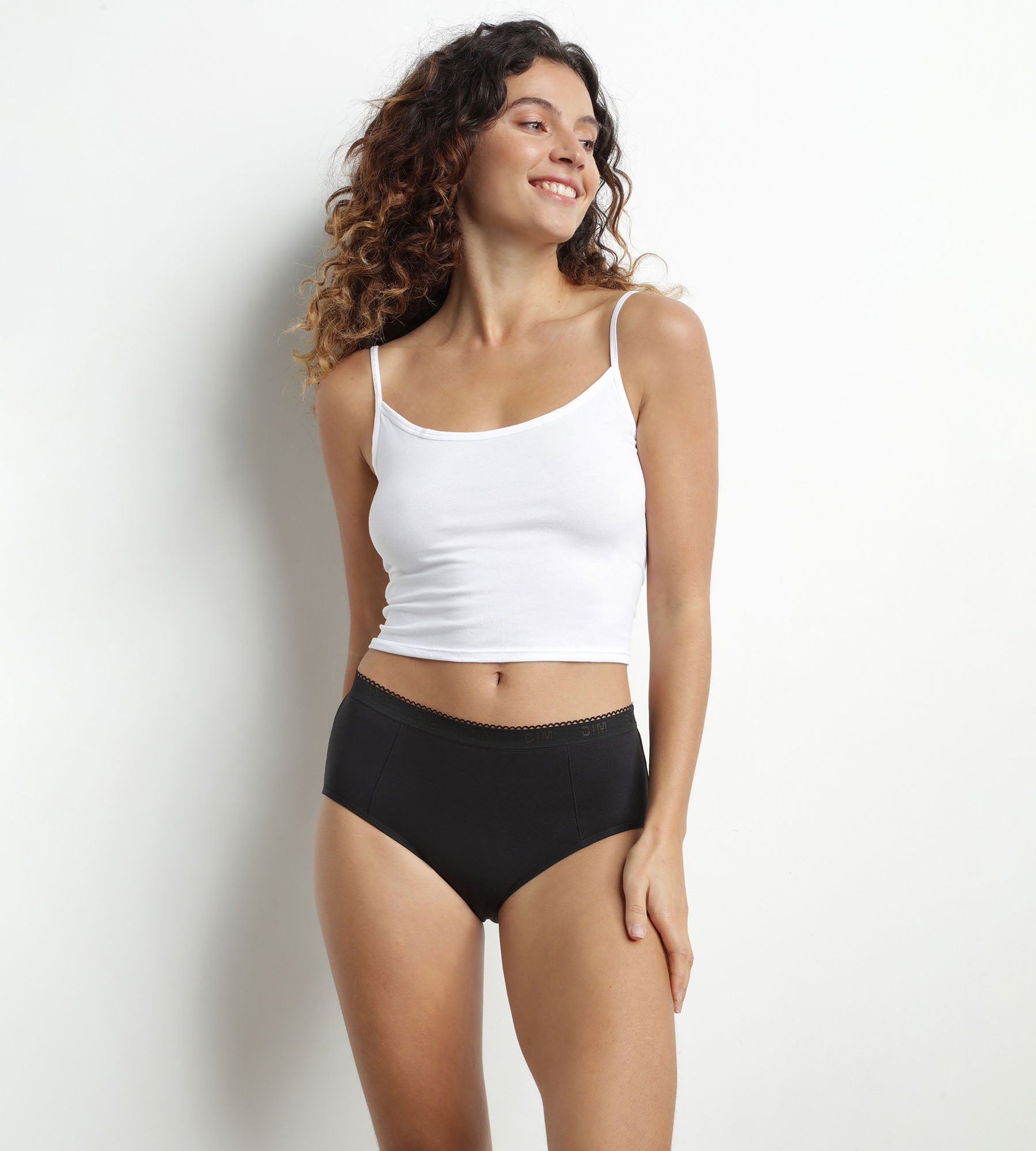DIM Shorty mestruali lavabili da donna in cotone bio Nero Flusso molto abbondante DIM Protect