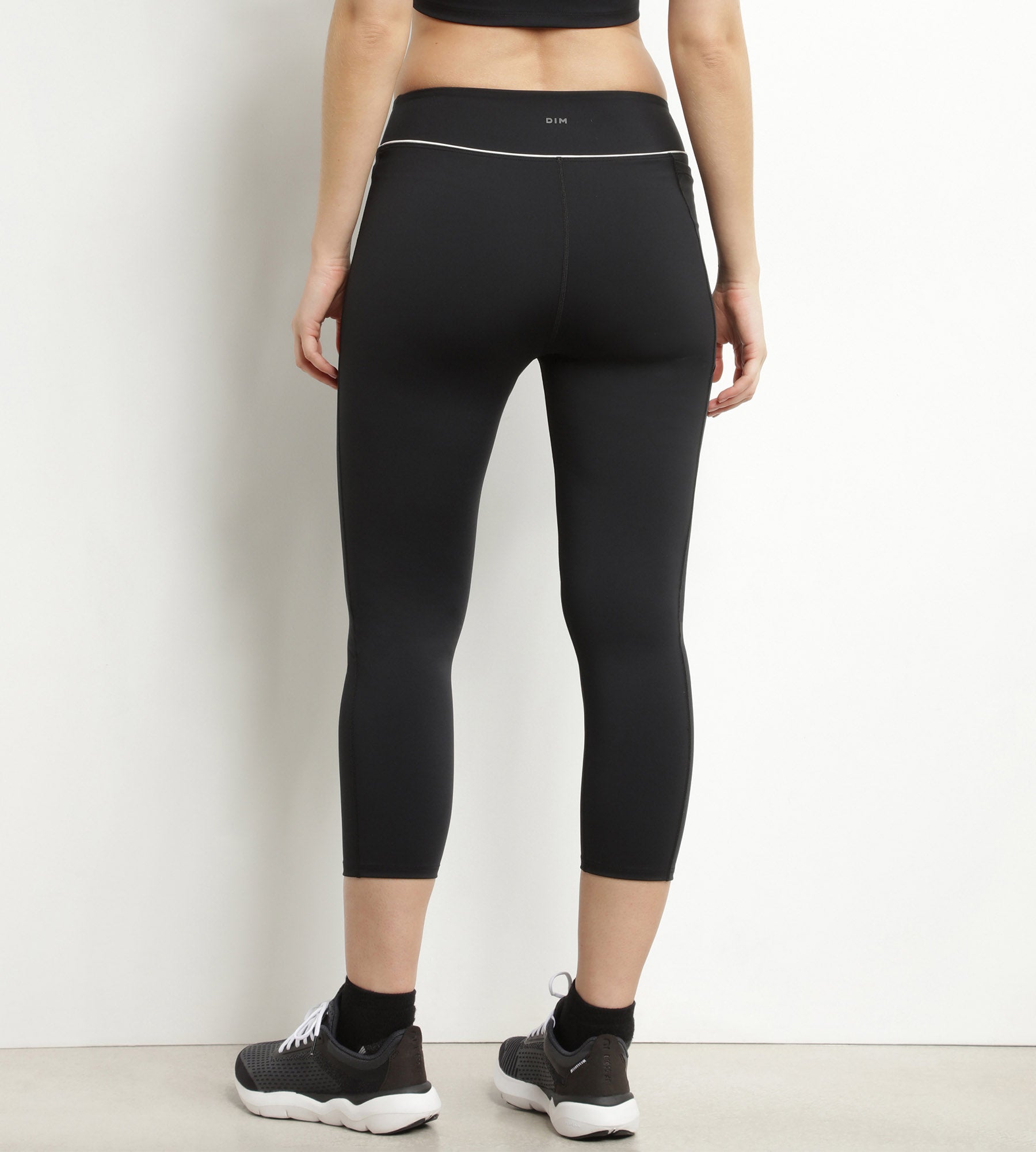 DIM Leggings sportivi corti da donna in microfibra nera DIM Move
