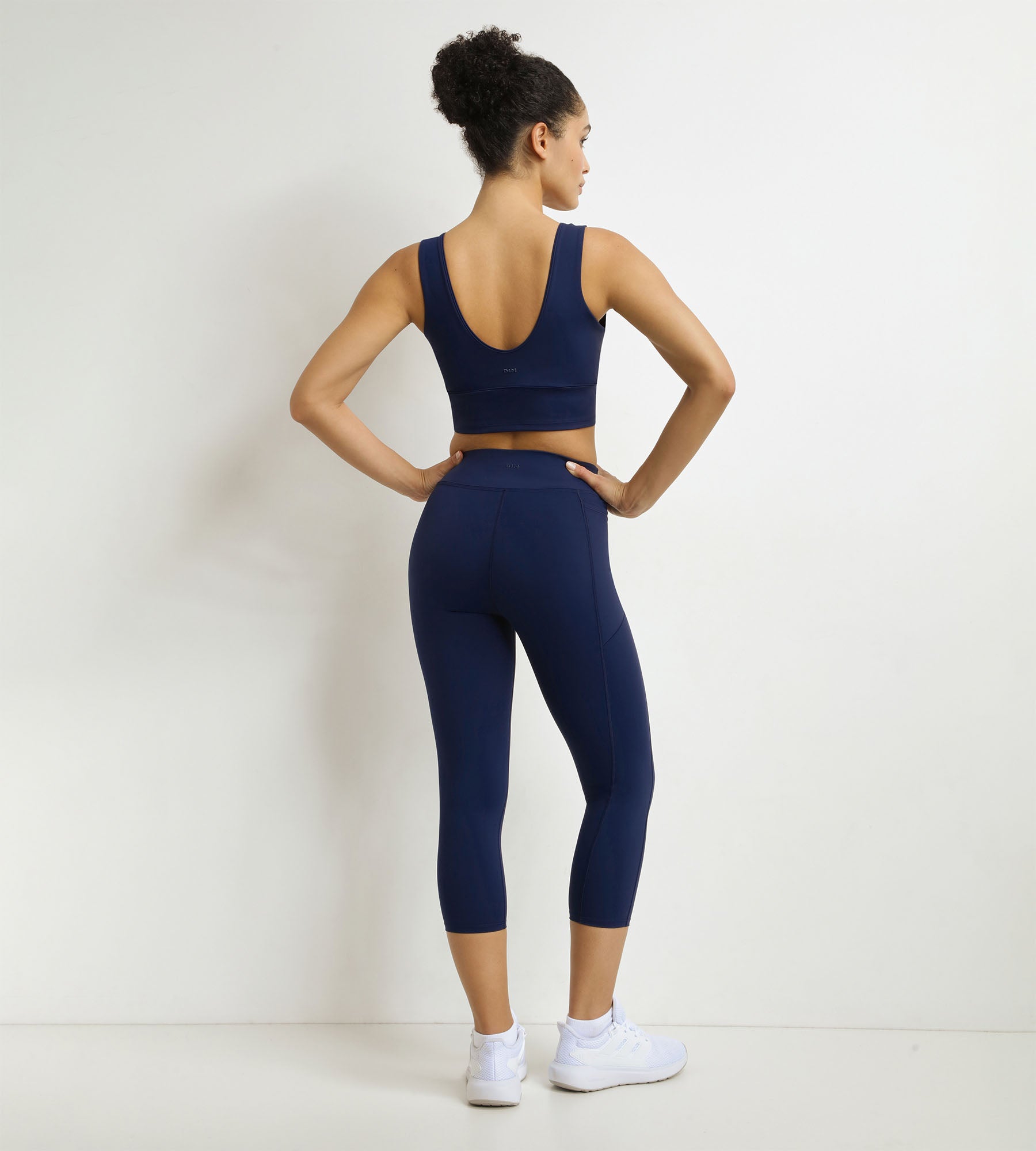 DIM Leggings sportivi corti da donna in microfibra blu notte DIM Move