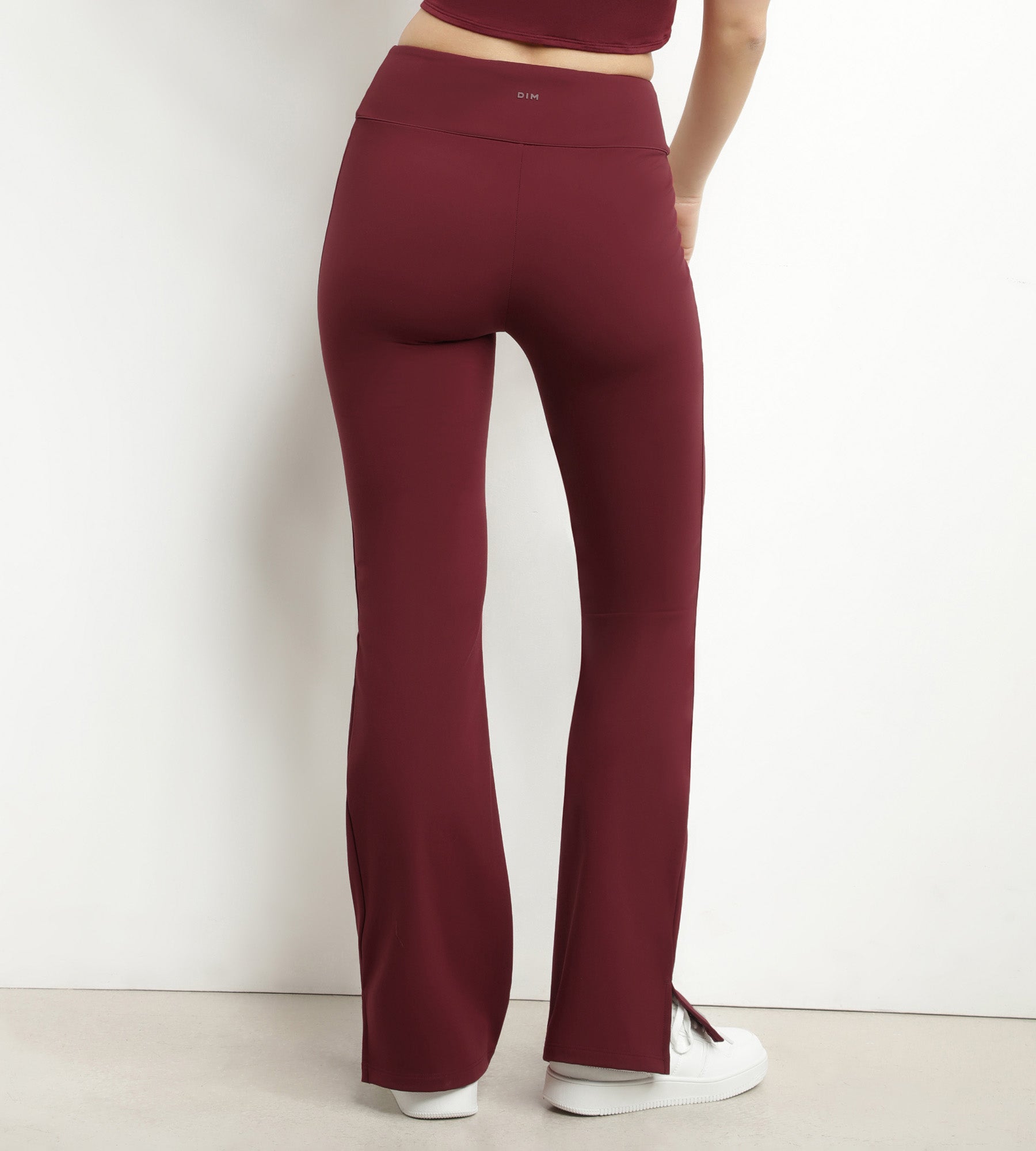 DIM Pantalone donna svasato in jersey morbido Bordeaux DIM Move