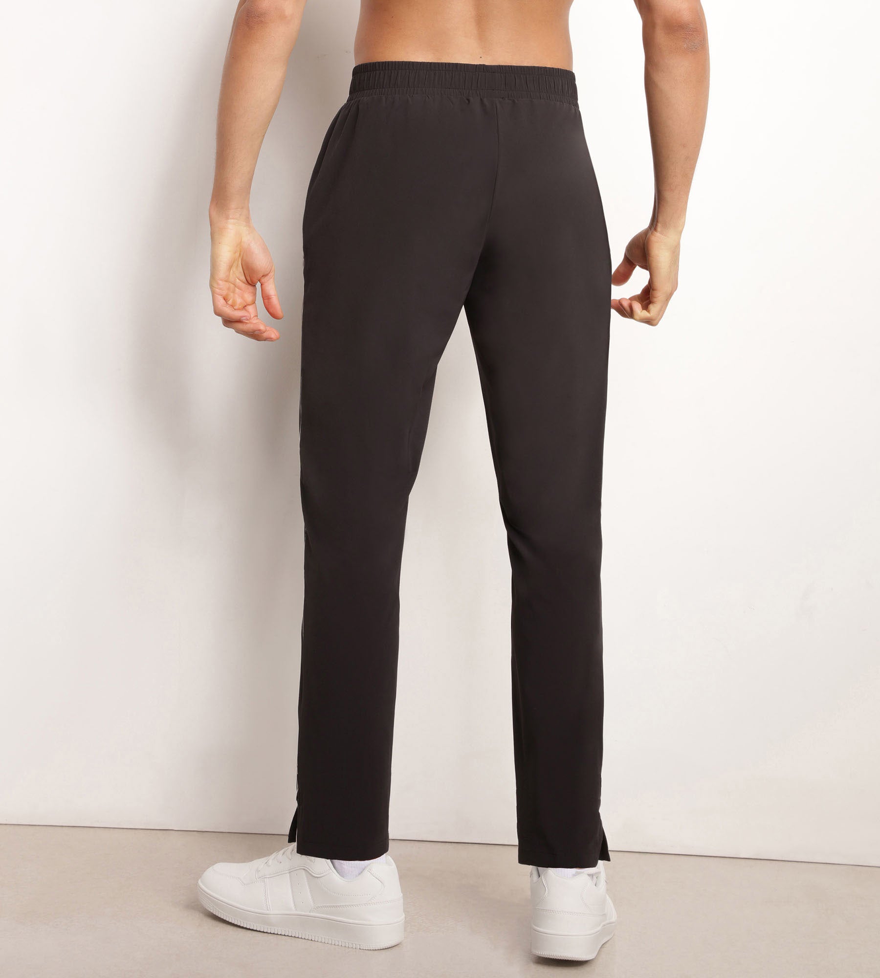 DIM Pantaloni chino da uomo in jersey elasticizzato Nero DIM Move