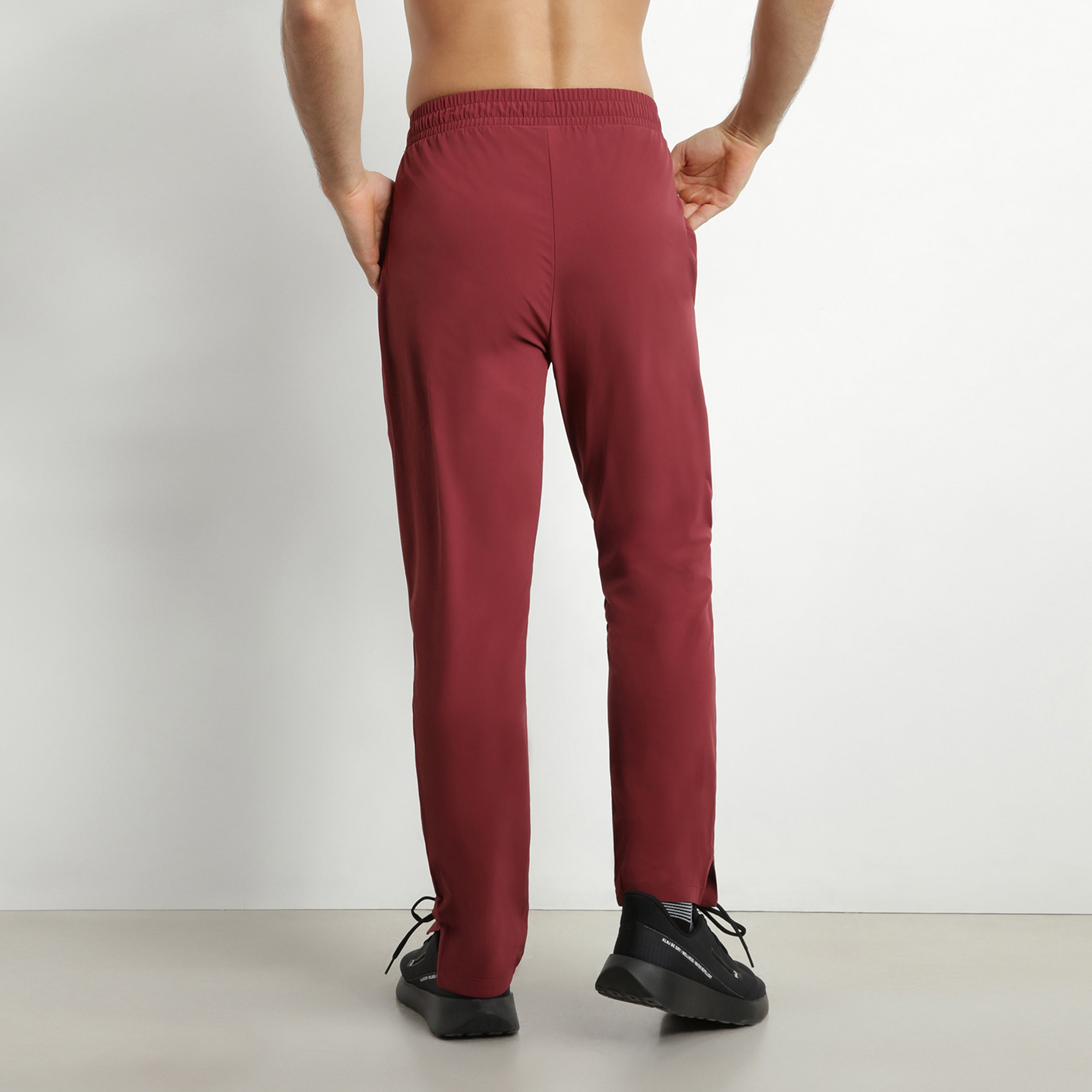 DIM Pantaloni chino uomo in jersey elasticizzato Bordeaux DIM Move