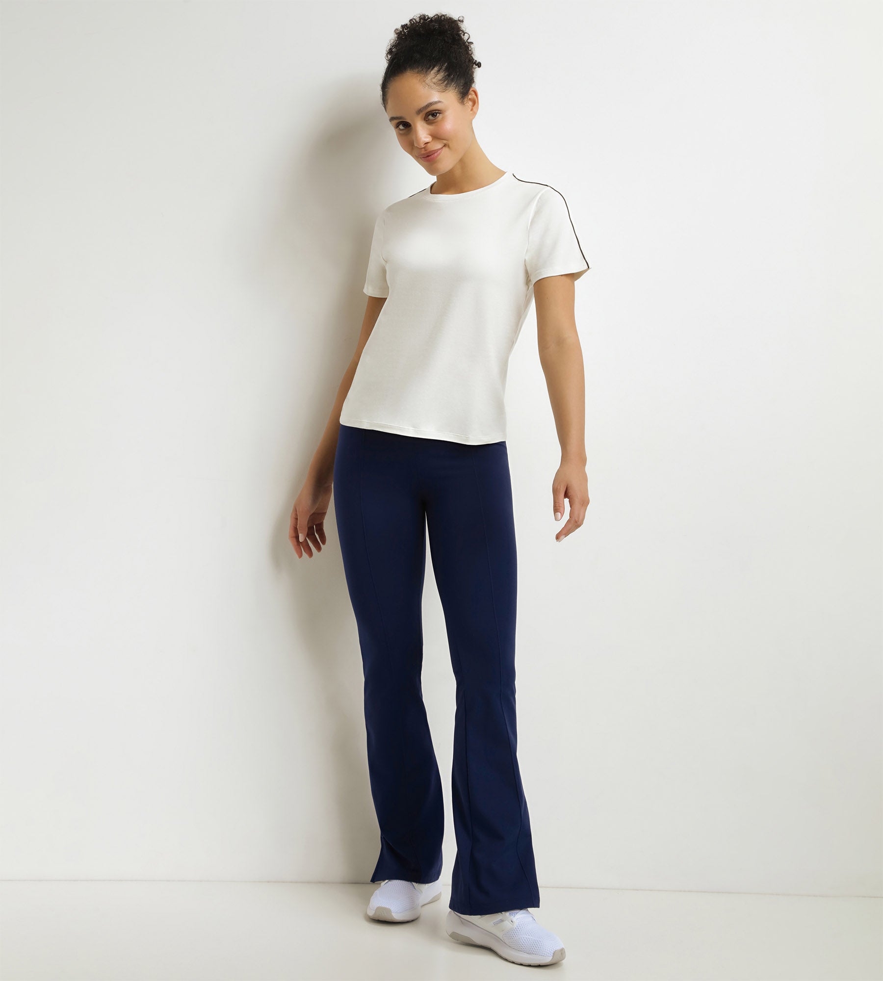 DIM T-shirt sportiva termoregolante donna in jersey ecrù DIM Move