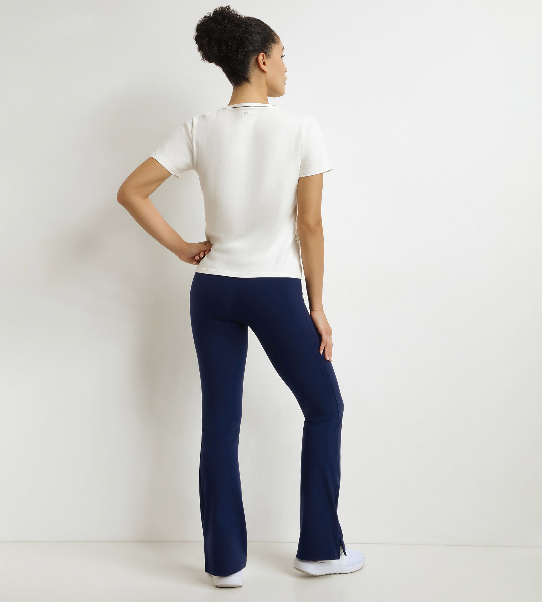 DIM T-shirt sportiva termoregolante donna in jersey ecrù DIM Move