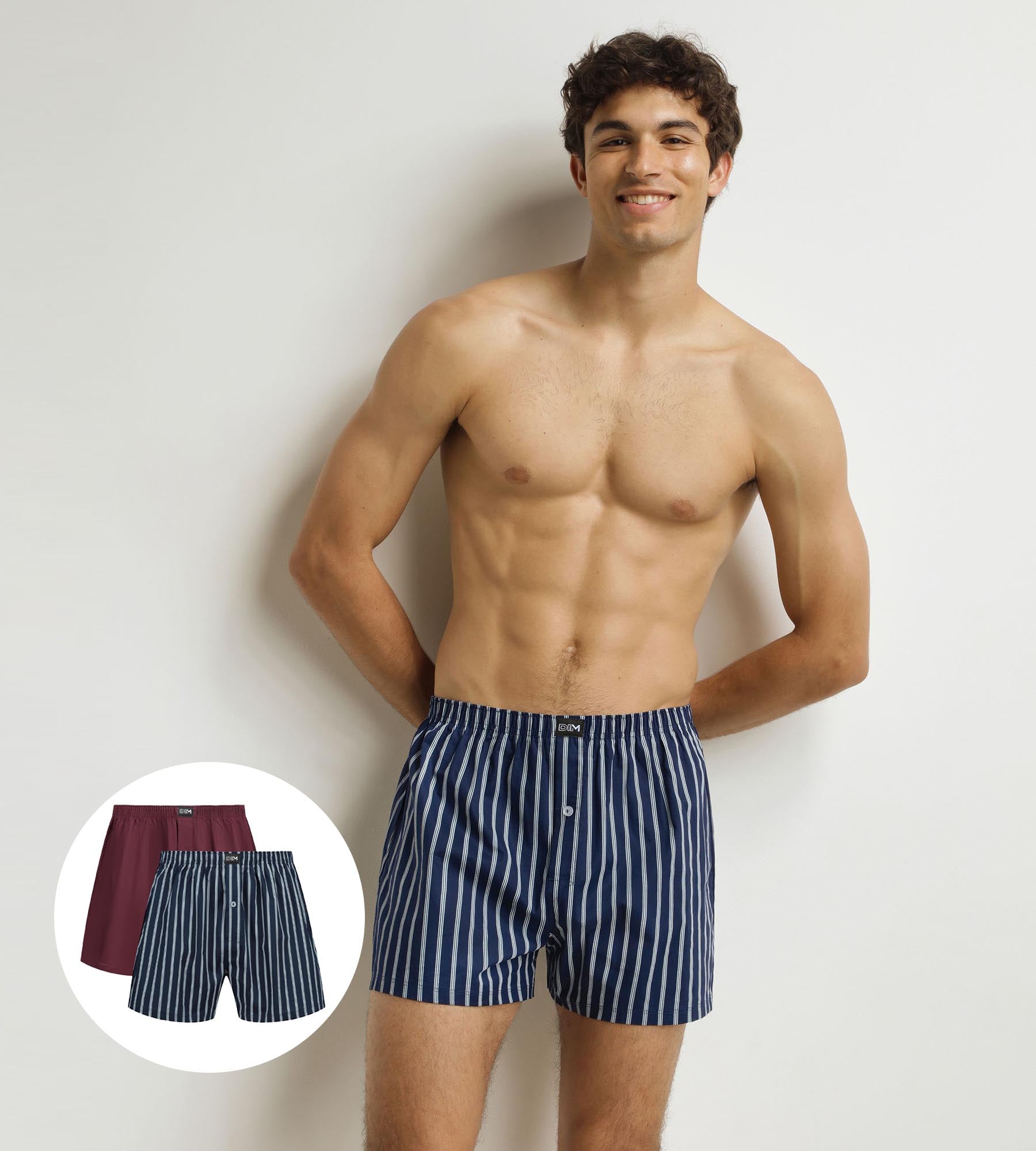 DIM Pacco da 2 boxer larghi da uomo in cotone elasticizzato a righe blu e rosse.