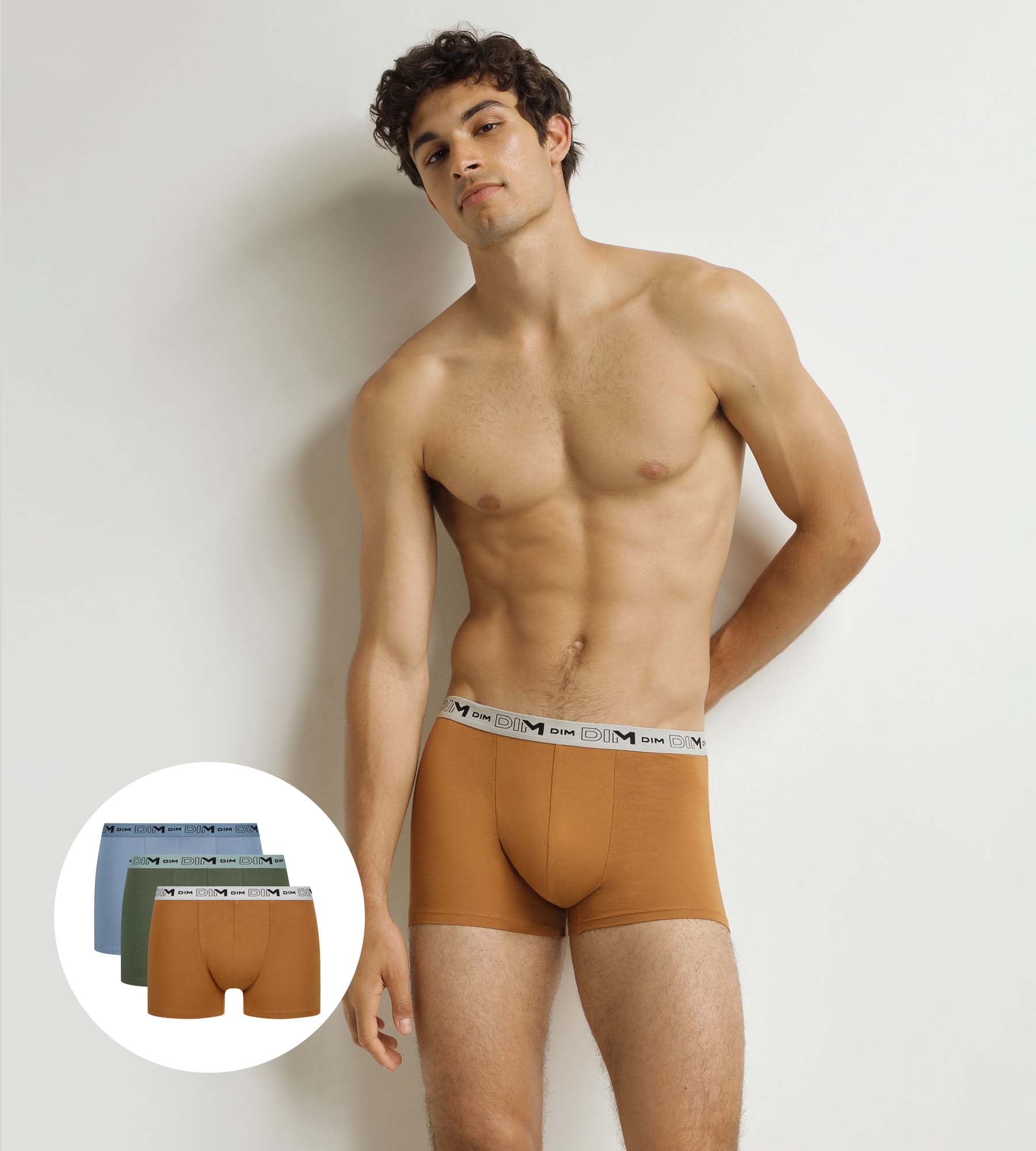 DIM Pacco da 3 boxer da uomo in cotone biologico elasticizzato color cachi ocra blu.