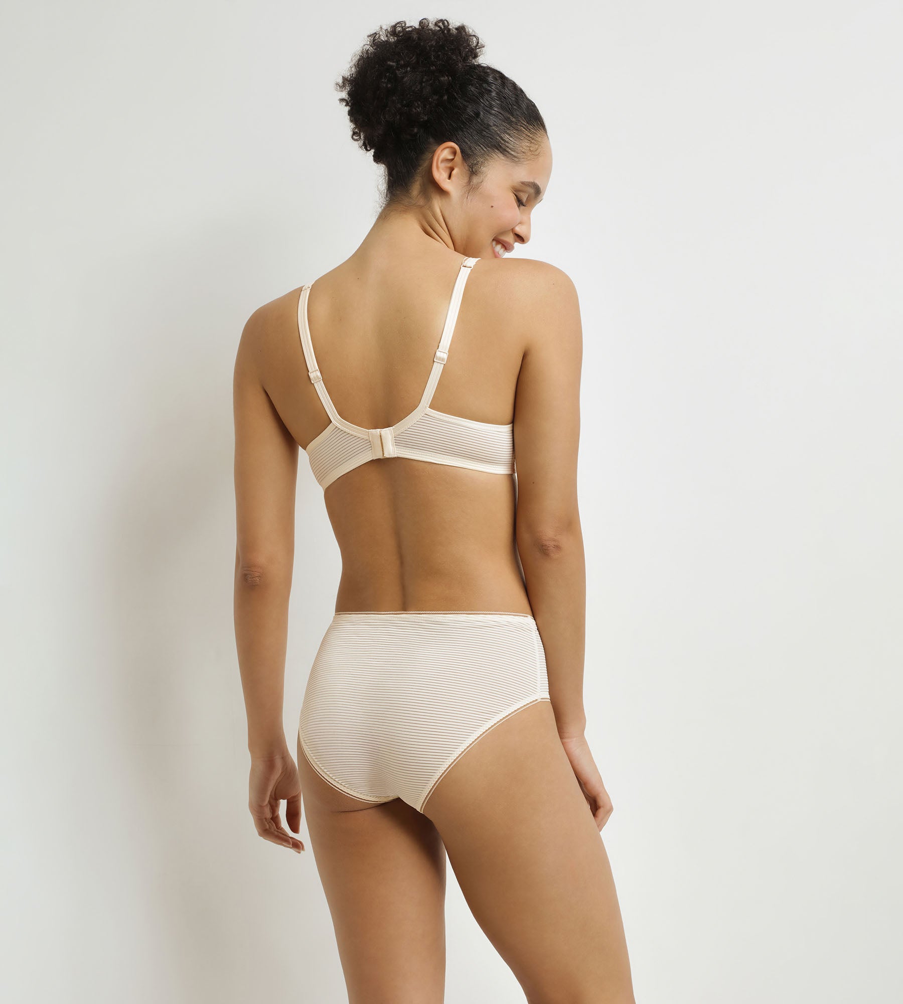 DIM Reggiseni a incastro Macadamia Dim x Inès de La Fressange