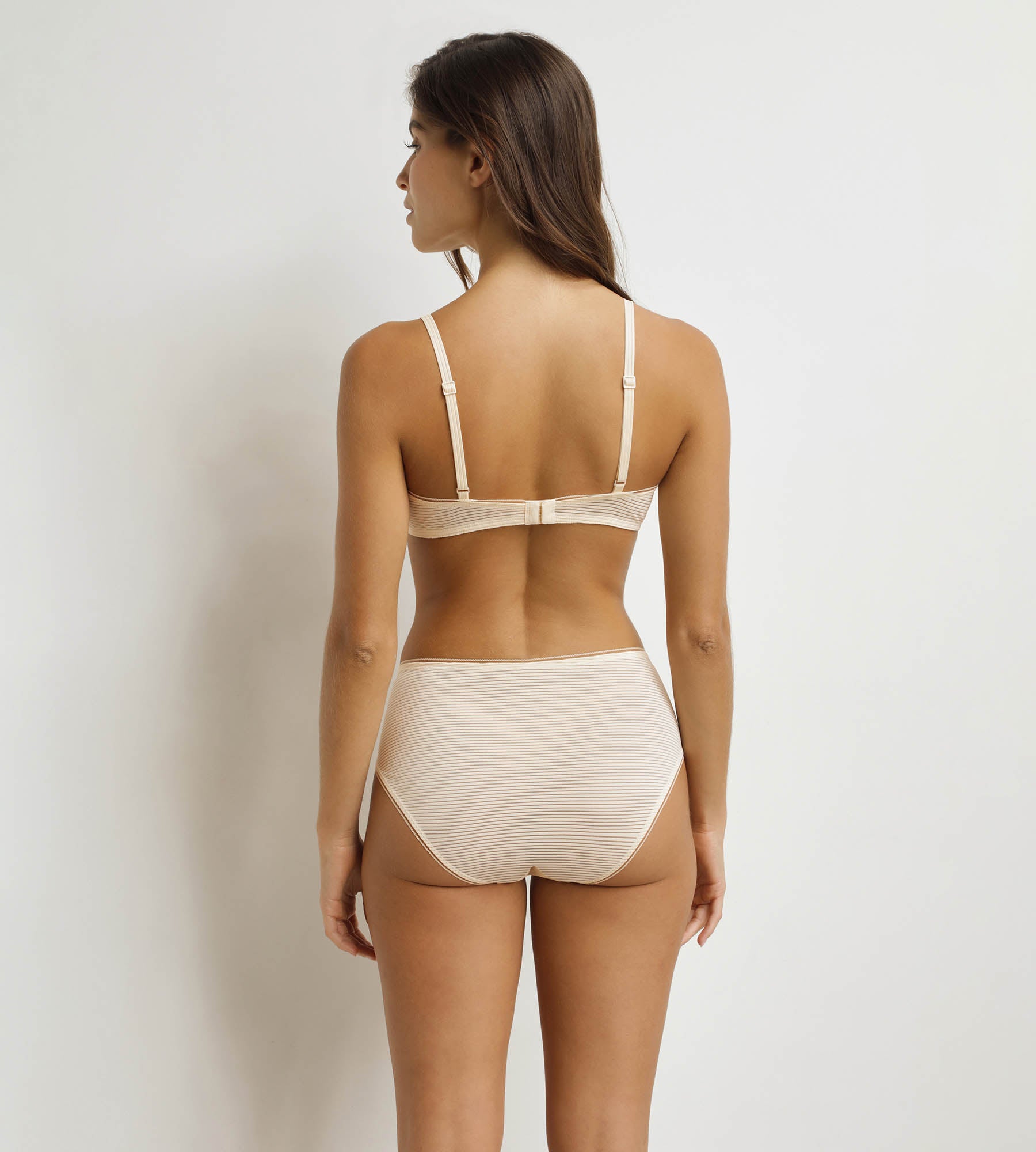 DIM Dim x Inès De La Fressange Reggiseni a triangolo senza ferretto Beige