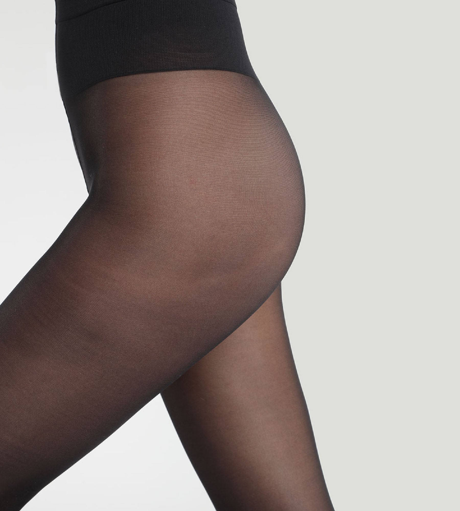 DIM Diam's Collant nero con gamba affusolata 25D
