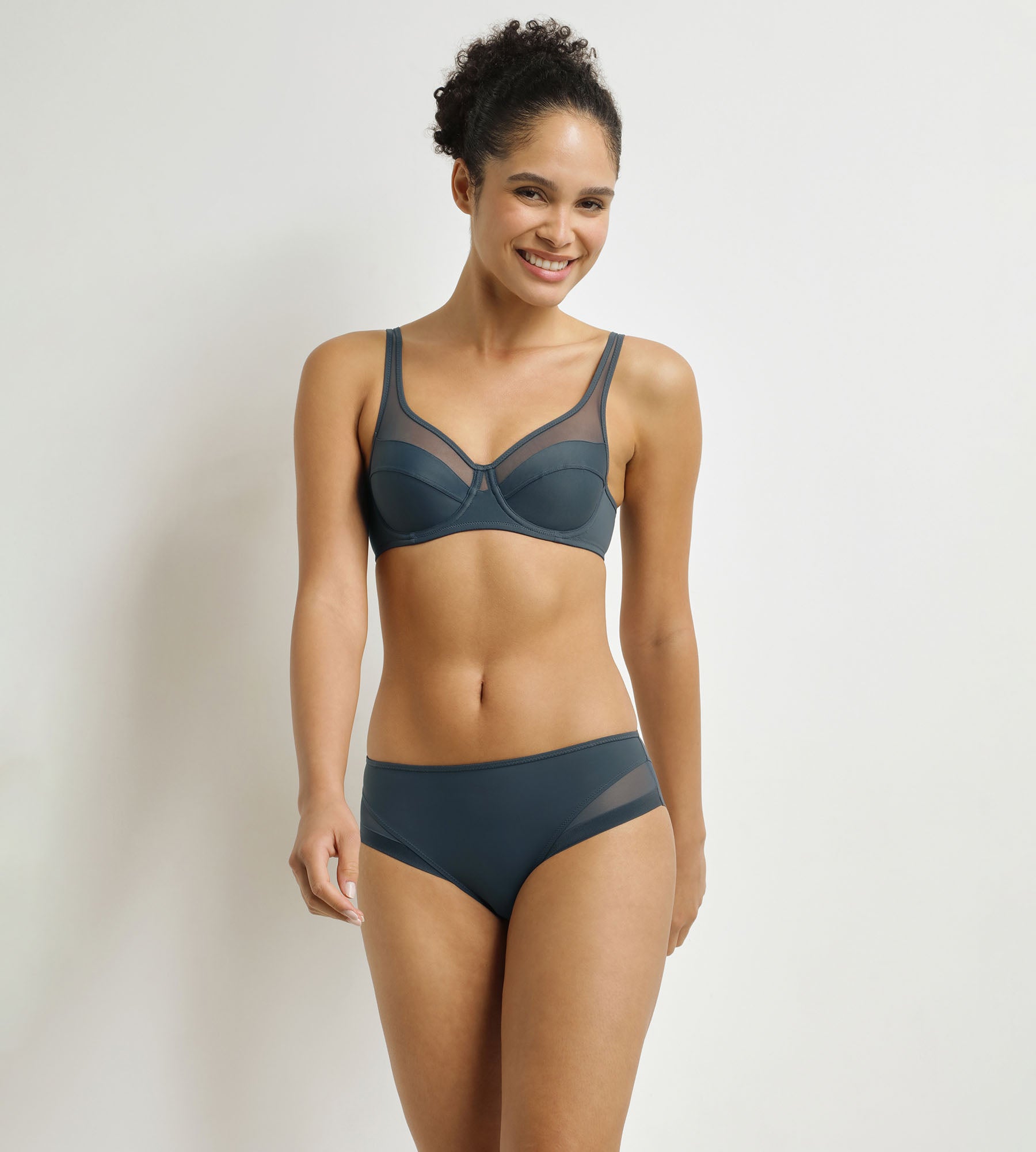 DIM Reggiseni con ferretto Generous verde abete