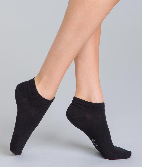 DIM Pacco da 2 calzini corti da donna in cotone nero