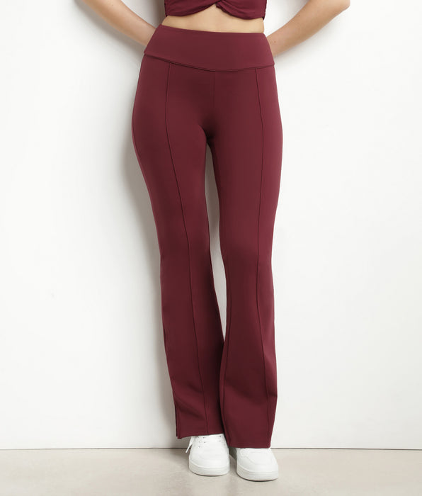 DIM Pantalone donna svasato in jersey morbido Bordeaux DIM Move