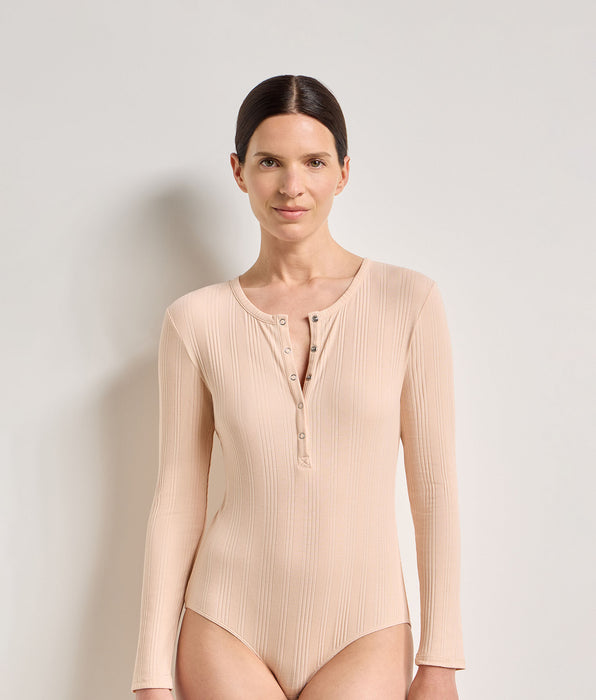 DIM Body T-shirt donna a maniche lunghe in jersey a coste fine skin rosa Dim x Ines de la Fressange